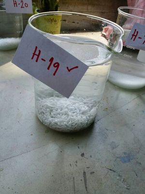 Các hạt thủy tinh phủ chất dẫn nhiệt thấp chống nước Tính chất dòng chảy tốt